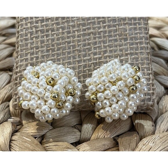 Vintage Clip On Earrings Gold Tone Statement Cluster Large Victorian Revival - Picture 4 of 9